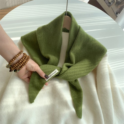 Womens 100 wool - 100%, neck