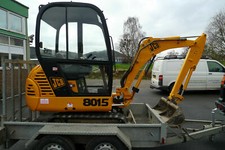 JCB 8015 8017 MINI DIGGER
