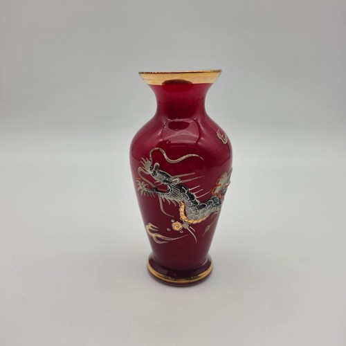 Vase red glass dragon - red,