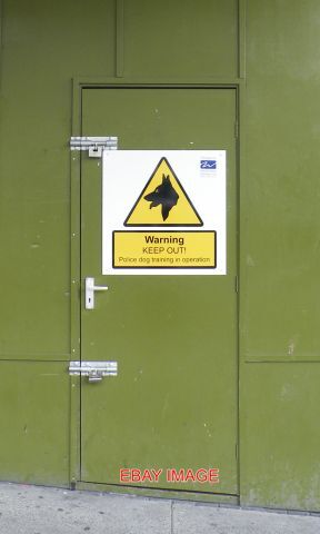 Photo warning police dog - photo,