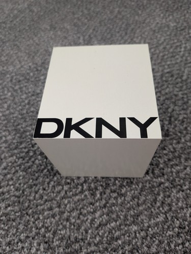 Dkny watch box with display - dkny,
