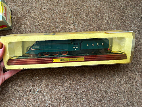 Gauge lner class - a4, mallard