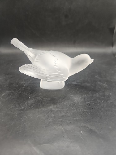 Lalique crystal frosted - lalique,