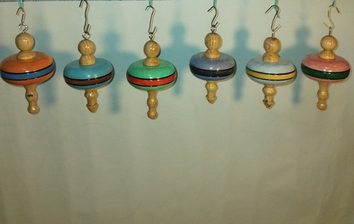 Hand turned wooden - 6x,