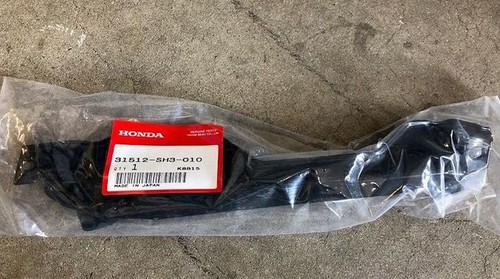 Honda genuine battery hold - battery,