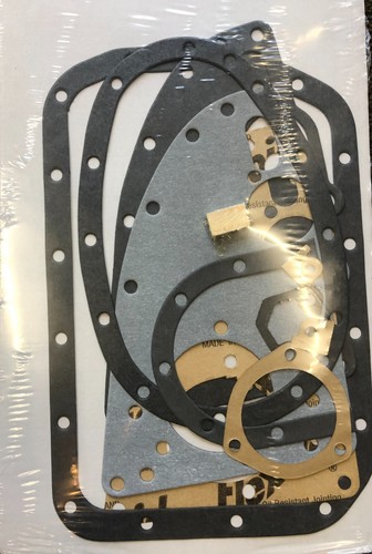 Bottom end gasket - bottom, triumph