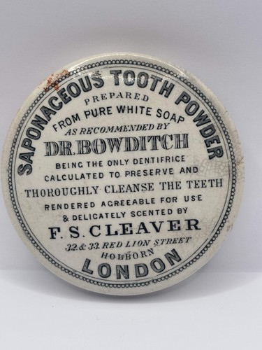 Old advertising lid