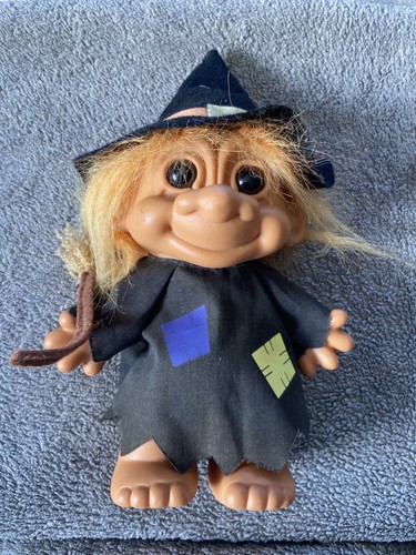 Vintage russ troll - -, 🎃