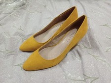 Next Forever Comfort Block Heel Court Shoes Suede Mustard Yellow UK Size 5 NWT