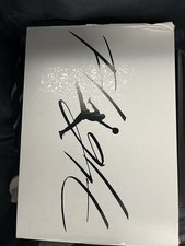 Air Jordan 4 White Thunder