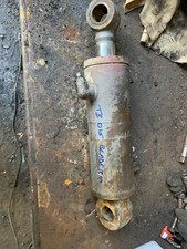 Takeuchi Tb016 Blade Ram