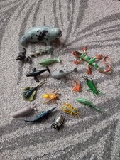 PLASTIC INSECTS AND SEA LIFE