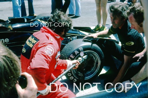 Mario andretti pits - andretti,