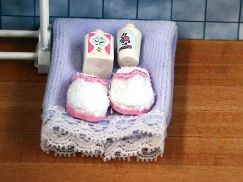 Dolls house bathroom - dolls,