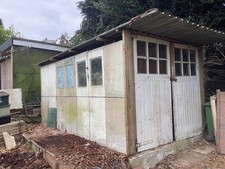 Qconcrete shed  14ft x 8.5 ft free on collection