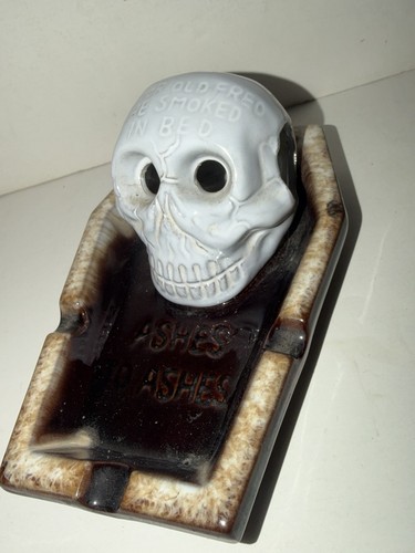 Skull coffin ashtray poor - ashtray, old