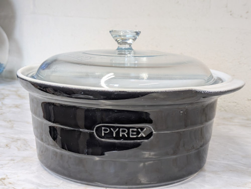 Vintage pyrex black casserole - black,