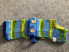 BEAUTIFUL HAND KNITTED WARM DOG COAT(small dog) UNUSED, EASY FASTEN