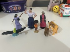 Disney Encanto My Busy Book