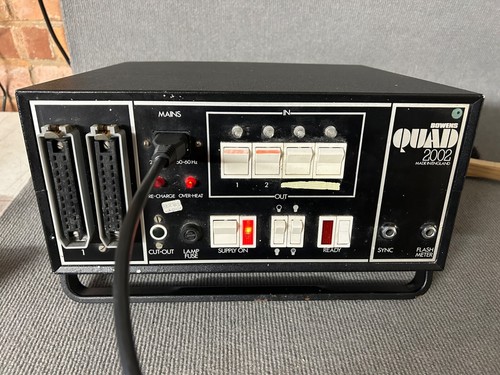 Bowens quad 2000 - photo, flash