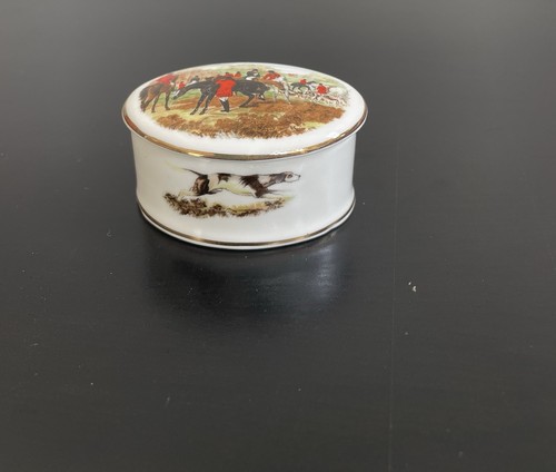 Famous collectible fox hunting - fox,