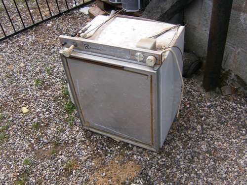 Caravan fridge electrolux 212b - caravan,