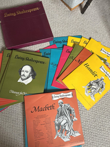 Antique living shakespeare - living,