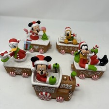 2016 Hallmark Mickey Mouse