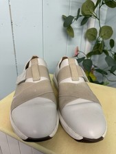 Clarks Unstructured Shoes Size UK5.5 EU39 Ladies Cream Beige Slip On Comfort 