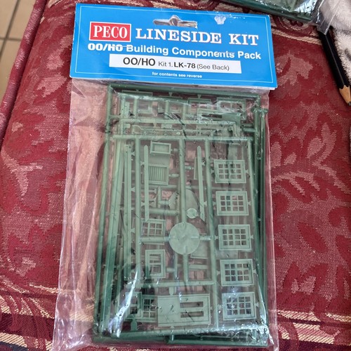 Peco lineside kit building - peco,