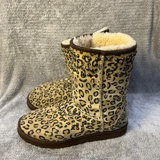 UGG AUTHENIC & JIMMY CHOO RARE