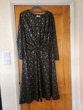 BNWT Damart Black geometric