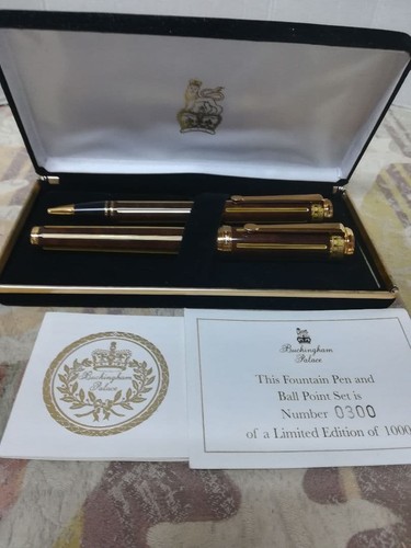 Buckingham palace shop - palace,