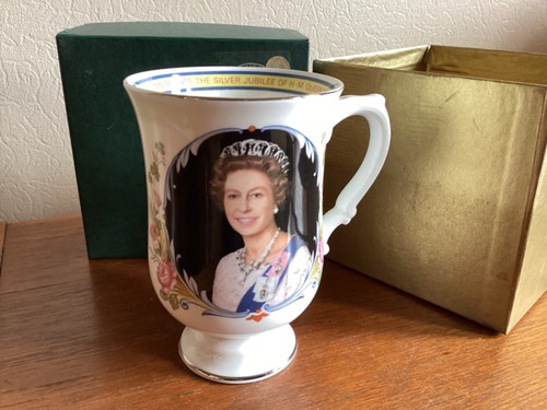 Crown staffordshire china 1977 - crown,