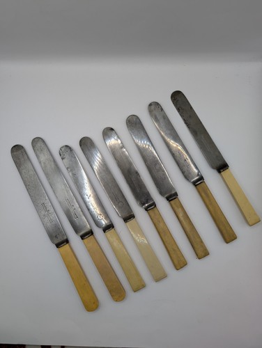 Assorted dessert knives - assorted,