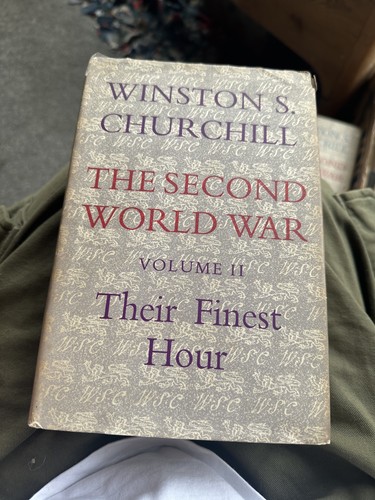 Vintage book winston churchill - vintage,