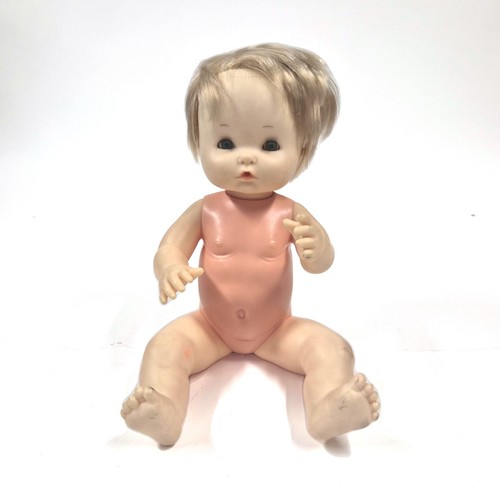 Vintage famosa jointed - famosa, baby