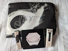 FENTY BEAUTY Rihanna MakeUp