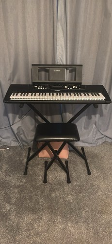 Yamaha 220 digital keyboar - ez-220,