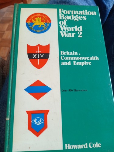 Formation badges world war - of,