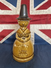 Welsh Lady Ceramic Bell To