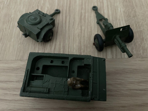 Dinky military field - field, 18