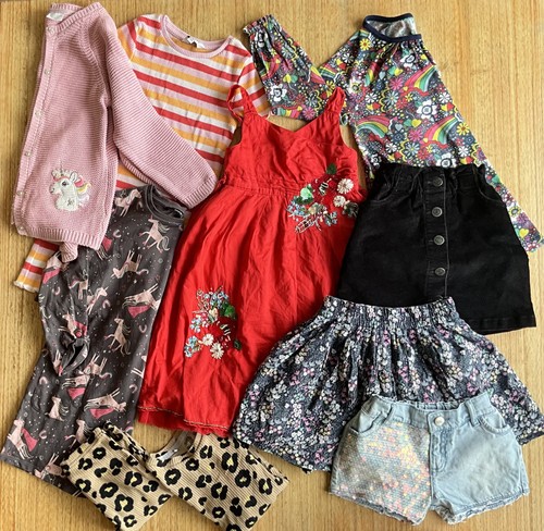 Cute age clothes bundle - 5-6,