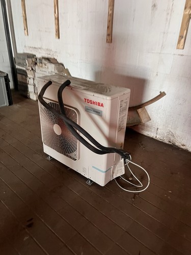 Toshiba 10kw twin split - split, ac
