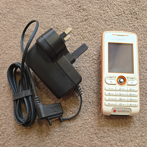 Sony ericsson w200i mobile - ericsson,