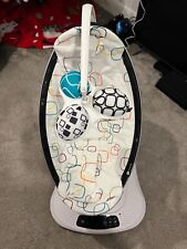 4moms Mamaroo Plush Rocker/Bouncer - Multicolour