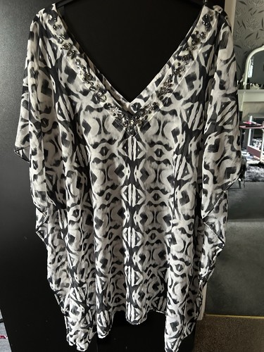 Kaftan size smoker in - m&s,