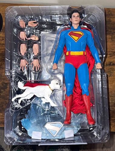 Hot toys superman - toys,