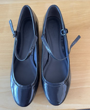 Ladies dark grey patent
