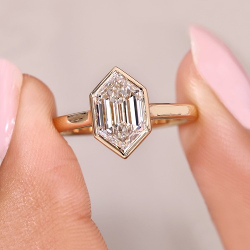 5ct hexagon cut moissanite - 1.5ct,